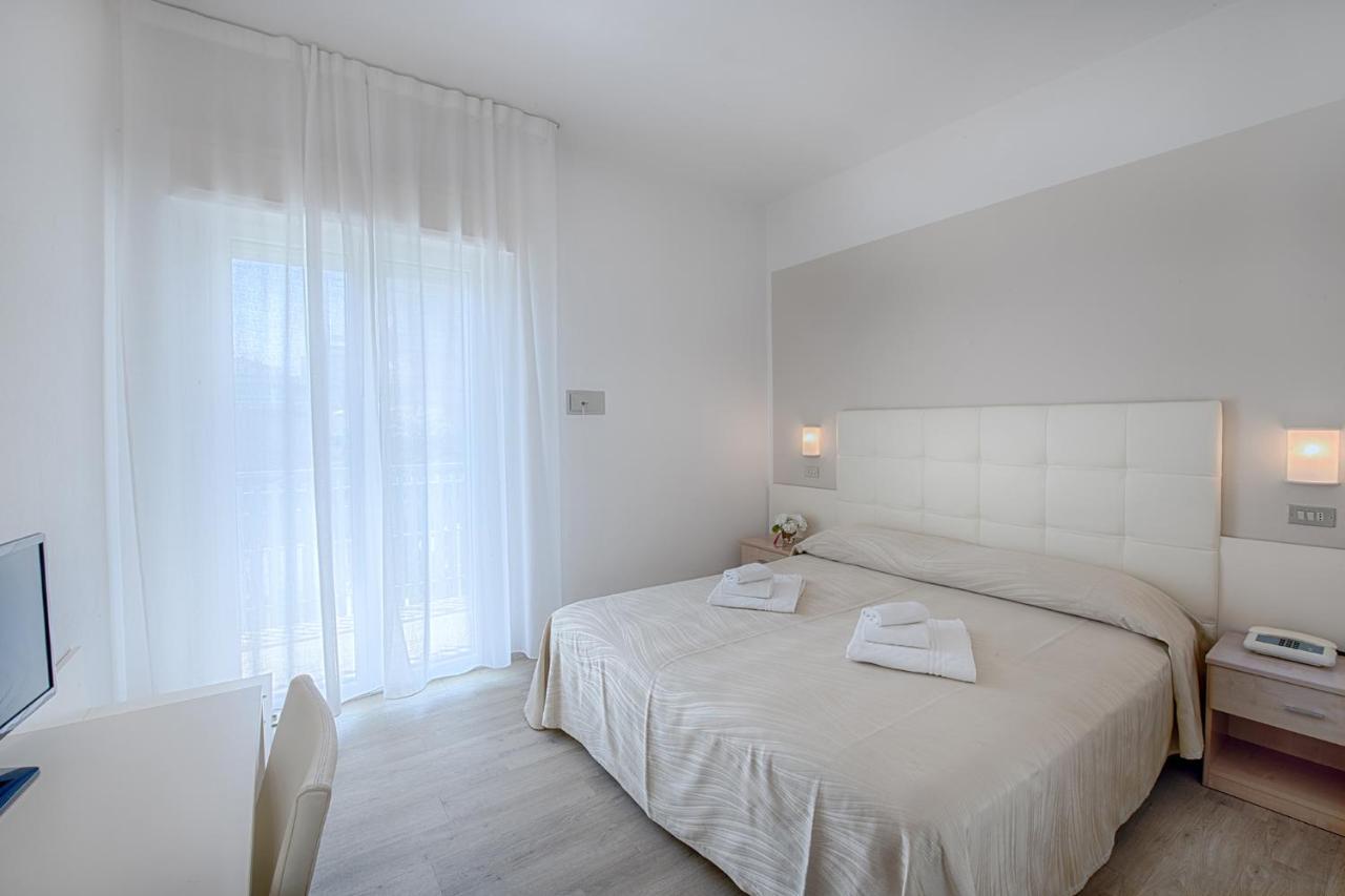 Hotel Sanremo Milano Marittima Exterior photo