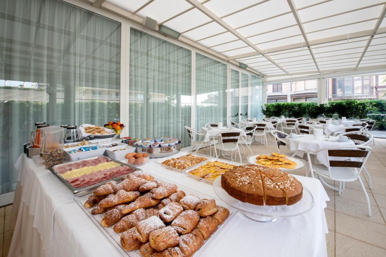 Hotel Sanremo Milano Marittima Exterior photo